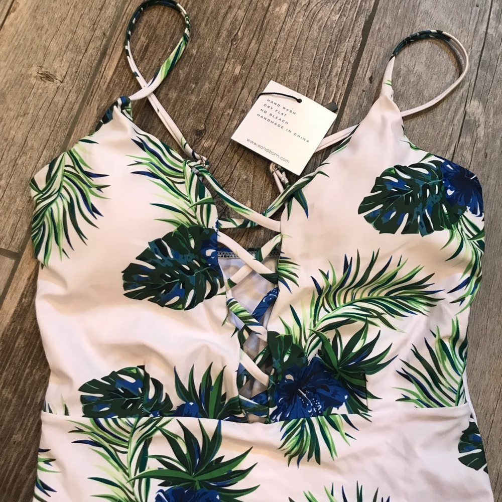 NWT One piece bathing suit - Picture 2 of 2